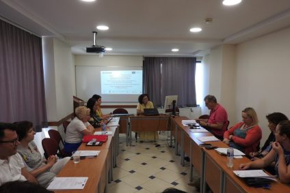 Internationalization – European, regional trends and an introspection at LOGOS – Discussion & development module for academic and administrative staff members